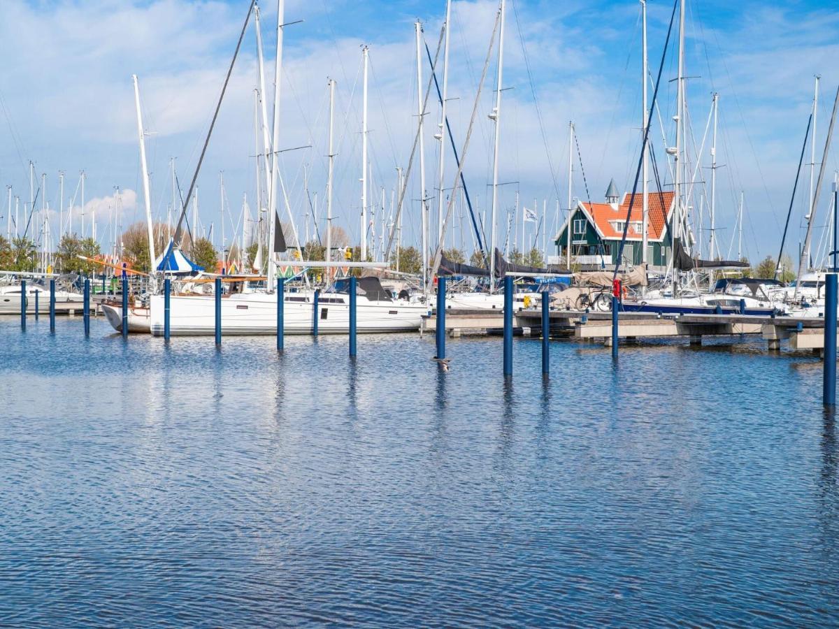 Beautiful Houseboat In Marina Of Volendam Hotel ภายนอก รูปภาพ
